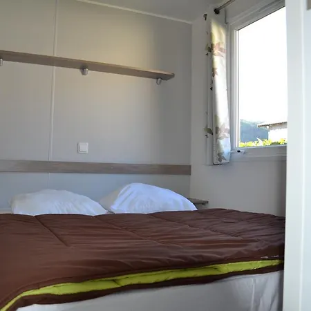 Camping La Mare Aux Fées Camping 3*