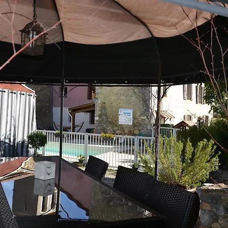 Camping Camping La Mare Aux Fées 3*