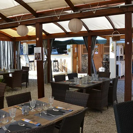 Camping Camping La Mare Aux Fées Roquefeuil
