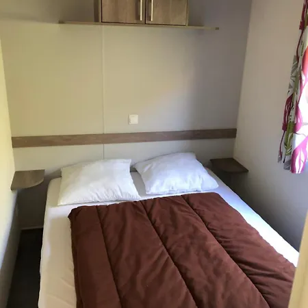 Camping La Mare Aux Fées 3*